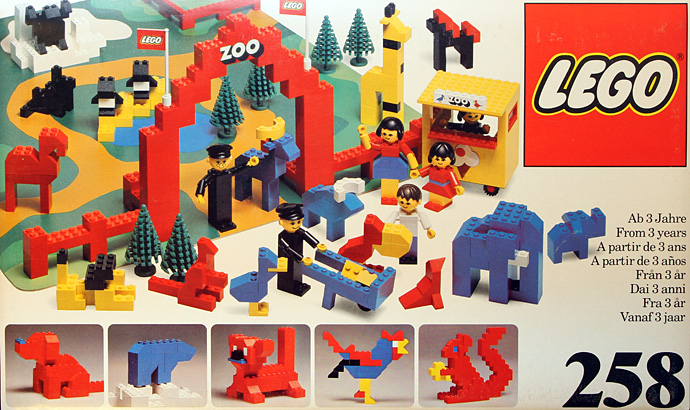 Lego Zoo with Baseboard