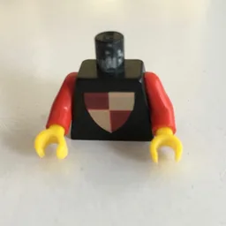Torso, Shield Quartered Red/Yellow Print, Red Arms, Yellow Hands / Black