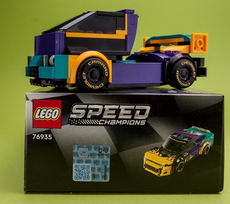 Lego 76935 Nascar Truck
