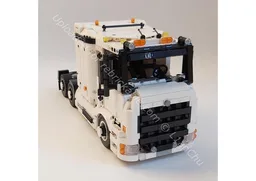 Control+ Remote Controlled Semi Truck White (Powered Up)