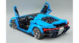 Lamborghini Centenario 1:8 hypercar