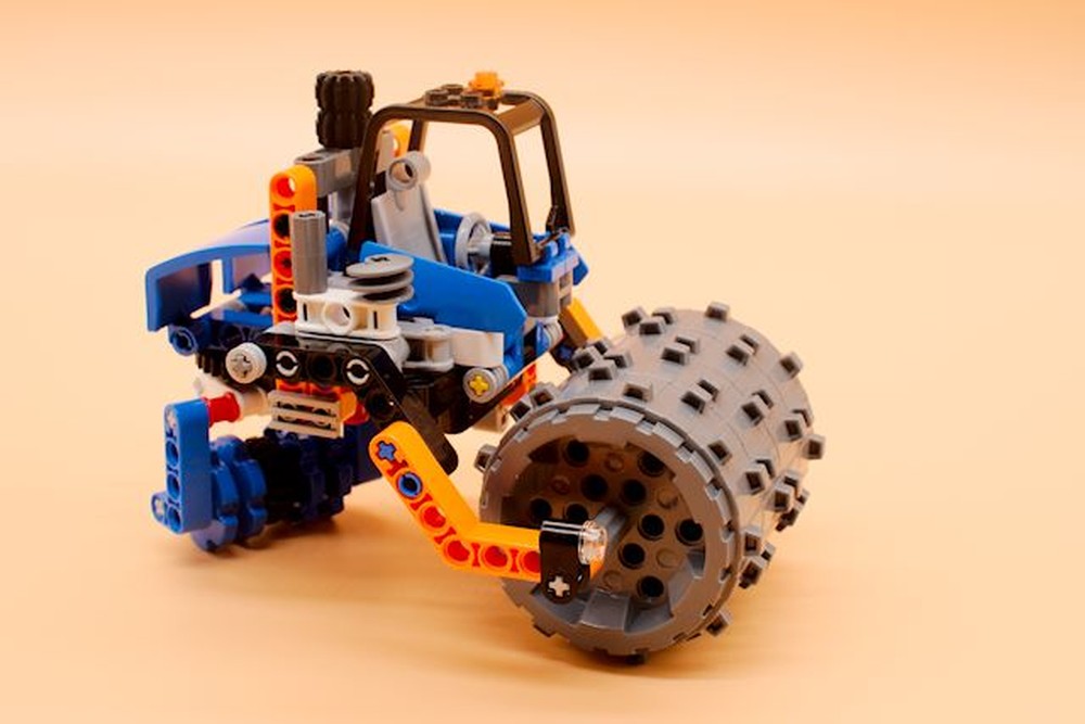Lego 42071 alternate: steamroller
