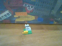 10696 Cat