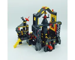 10355 Blacktron Rocket Base