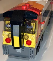 Class 444 Desiro 5-Carriage EMU Train in South West Trains Livery