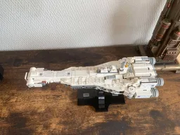 Galactic Starcruiser Halcyon Midi-Scale