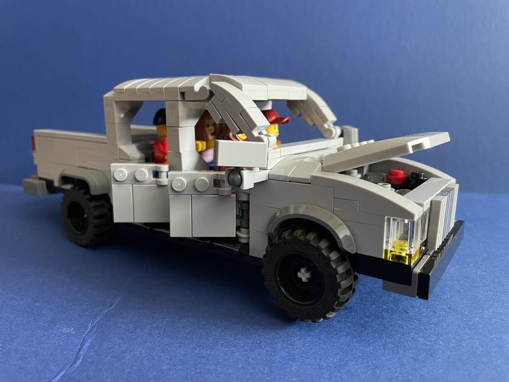 Lego 4-door-truck-model