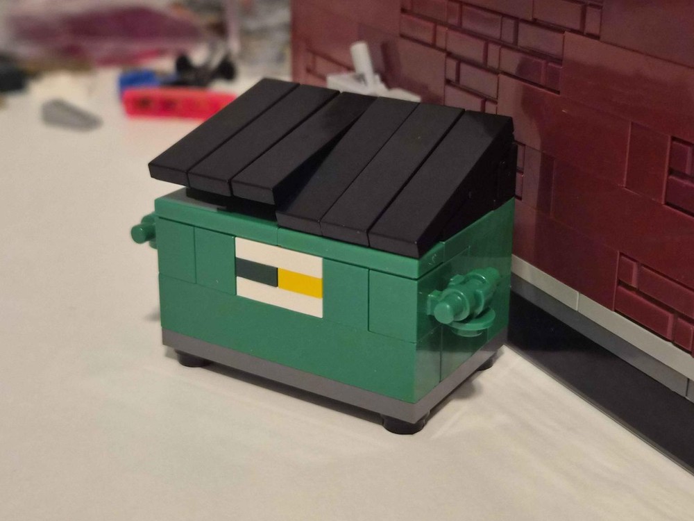Lego Dumpster (Waste Management Themed)