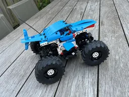 Shark 4x4 Monster
