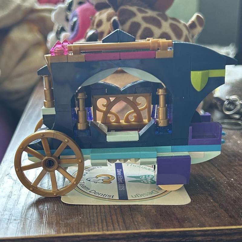 Lego Rosalyn’s Carriage