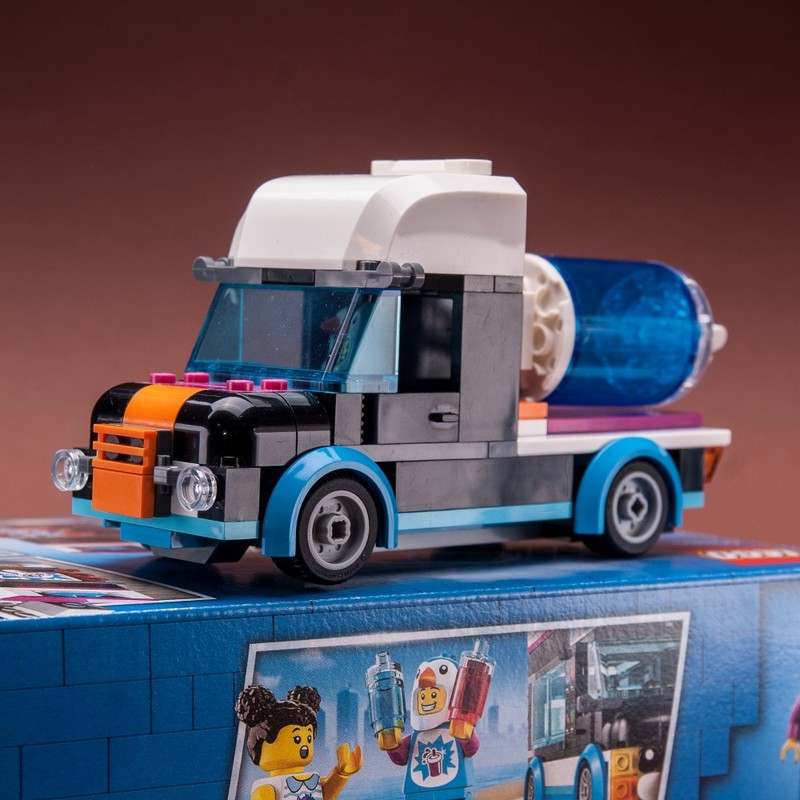 Lego 60384 Juice Truck