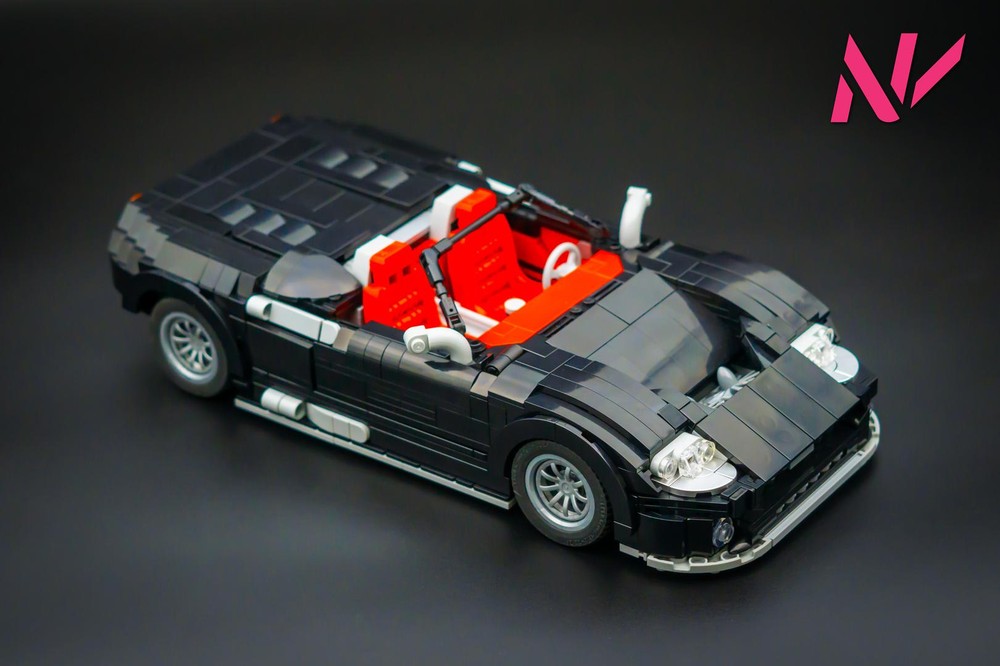 Lego Spyker C8 Spyder (16 wide)
