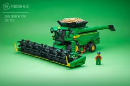 John Deere X9 with HDF35 header