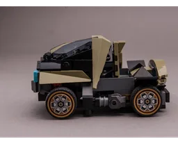 76923 Triangular Vehicle