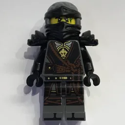 Cole with Shoulder Armour (Hands of Time)