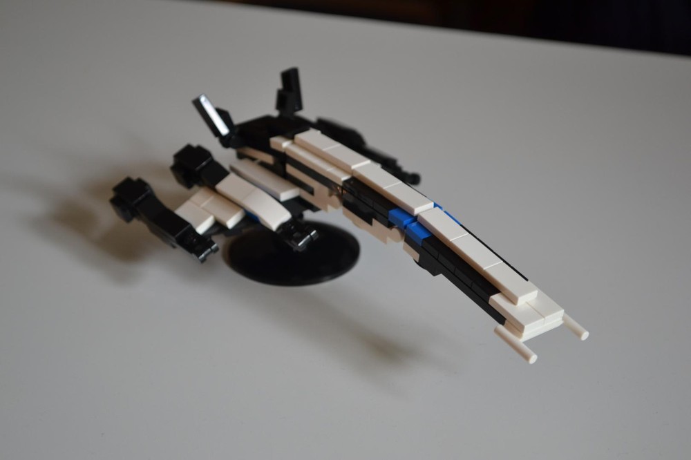 Lego Mass Effect 3 Normandy SR-2 Mini-Scale
