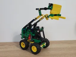42136 Compact Loader