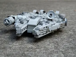 Midi Scale Millennium Falcon