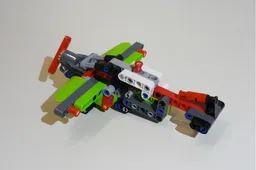 42102 Propeller Plane
