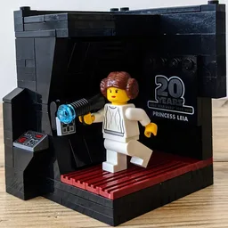 20th Anniversary Princess Leia Habitat