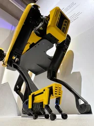 Boston Dynamics Spot Mini!