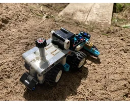42133 alt. build: Tractor