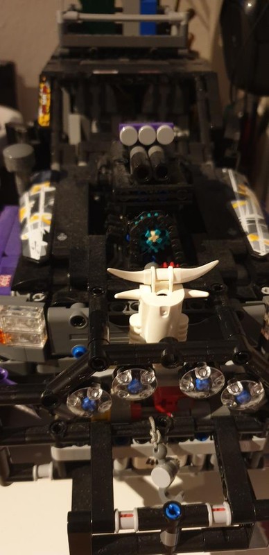 Lego Hood Ornament Cattleskull