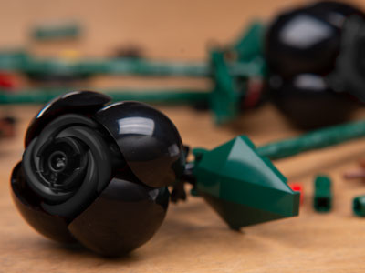 Lego 2x Black Roses