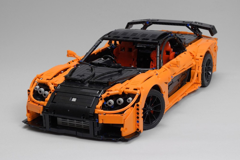 Lego Han's Mazda RX-7 VeilSide Fortune (1:8)