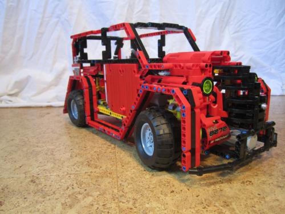 LEGO Technic 4WD/2WD Lowrider with Lowering Mechansim