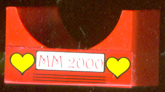Lego Container, Box 4 x 4 x 2 Bottom with Semicircle Cutout Ends with Red 'MM 2000' on White Rectangle and 2 Yellow Hearts Pattern (Sticker) - Set 4165