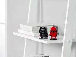 Kylo Ren & Sith Trooper