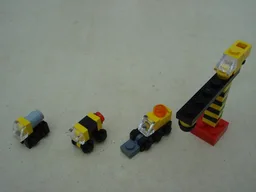 Nano construction vehicles