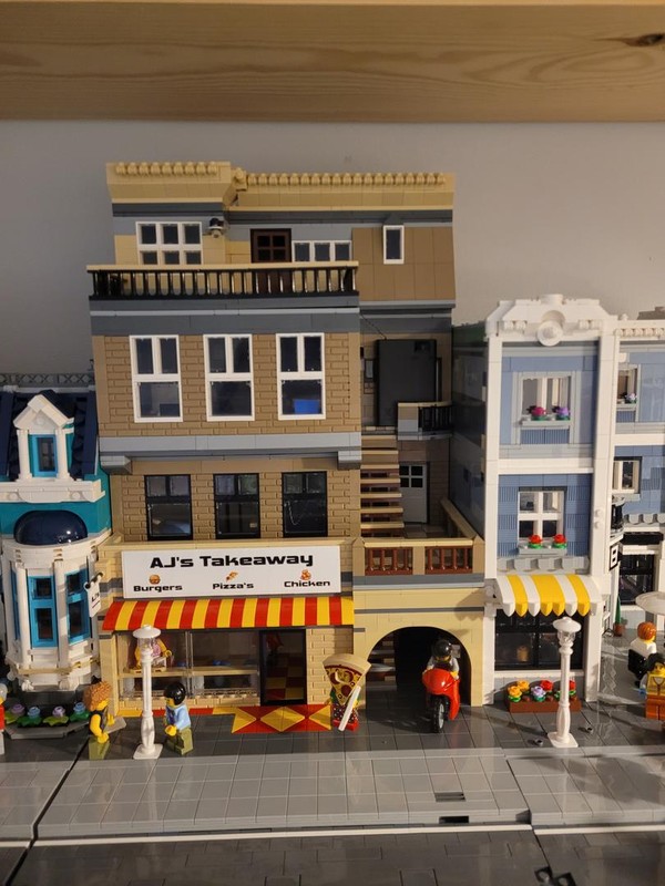 Lego Modular Takeaway and Apartments