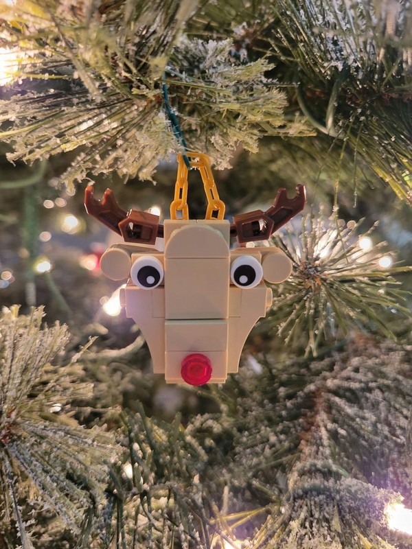 Lego Brick Sculpt Reindeer Ornament