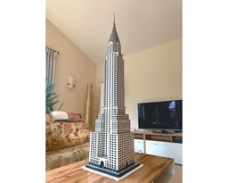 Chrysler Building - 1/200 scale