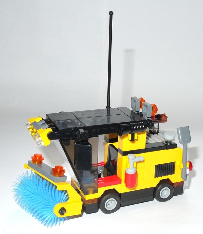 Lego Street Sweeper MOC Part 2441 Experiment #2