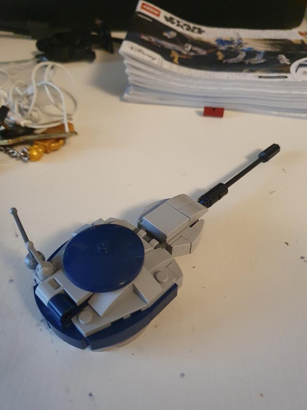 Lego AAT (75283) smaller top