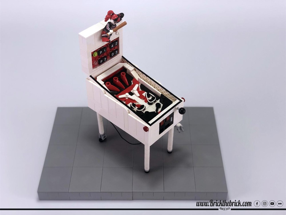 Lego HARLEY QUINN FLIPPER MACHINE