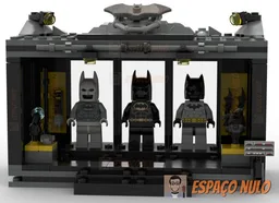 Bat container