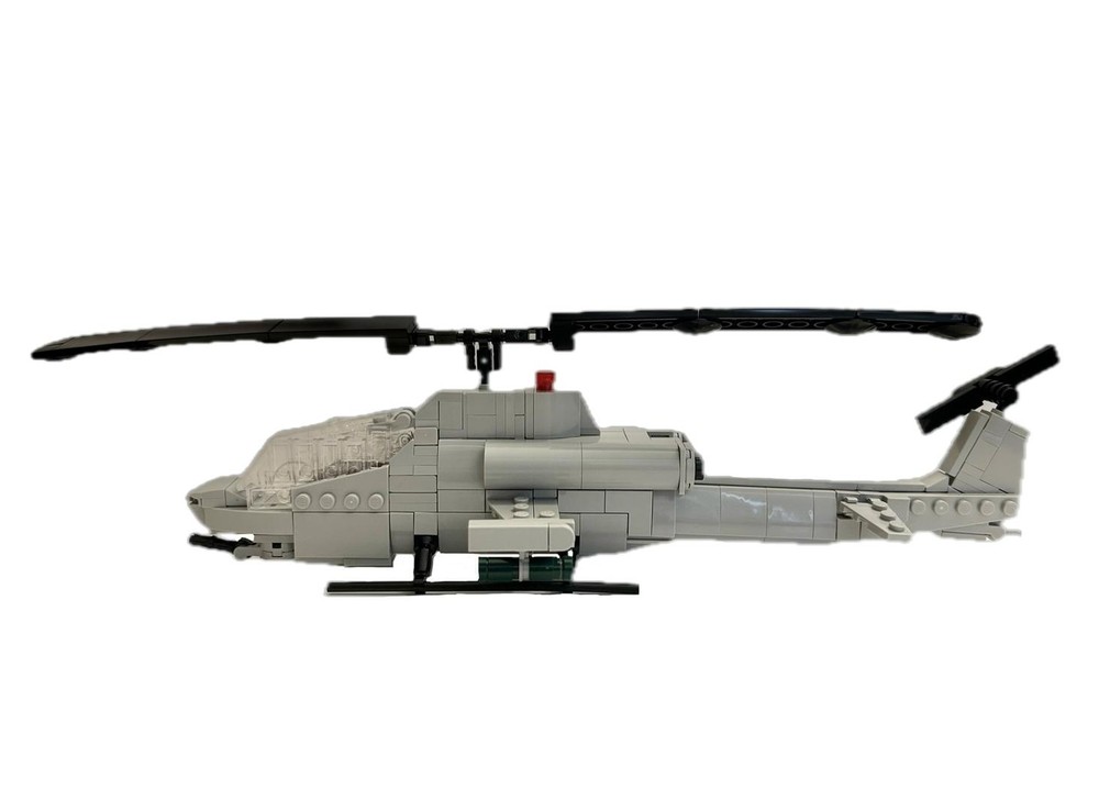 Lego AH-1 SuperCobra Military Helicopter