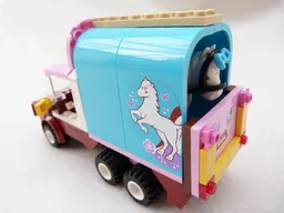 3186 Horse Van