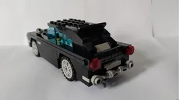 Aston DB5 with bulletproof screen function