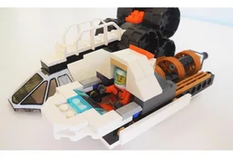 60225 Space Freighter
