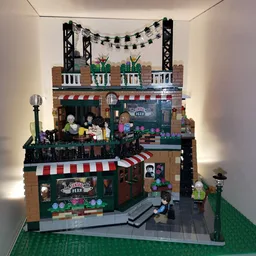 Modular Central Perk Cafe & Pub