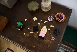 Elphaba & Glinda Figures