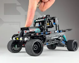 Off-Roader