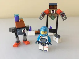 30663 TWO ROBOTS
