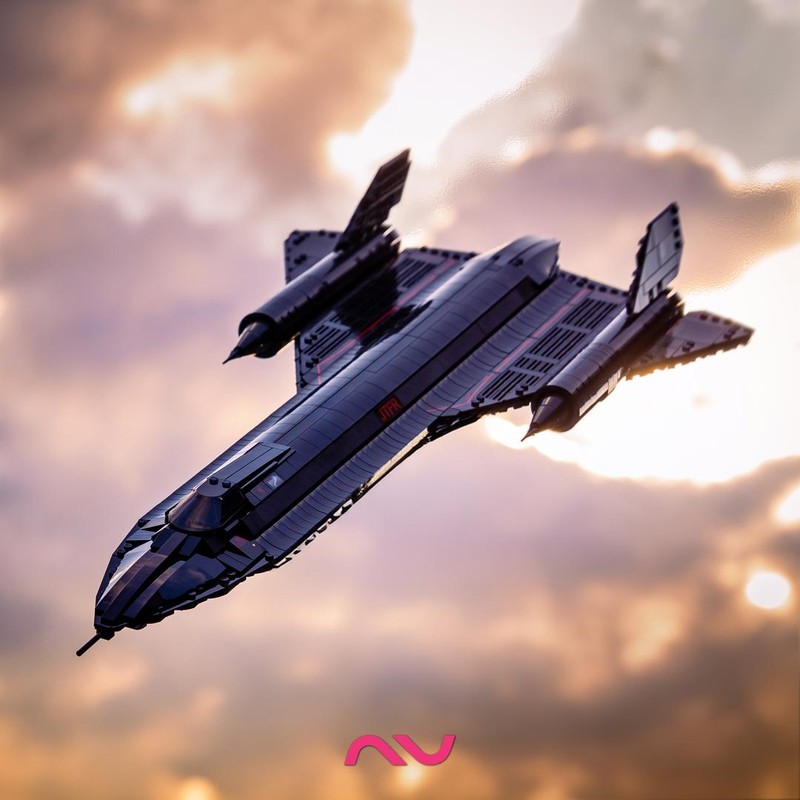 Lego Lockheed SR-71 Blackbird (Jetfire)