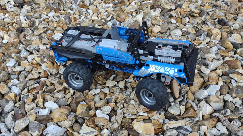 LEGO Compact 4x4 crawler